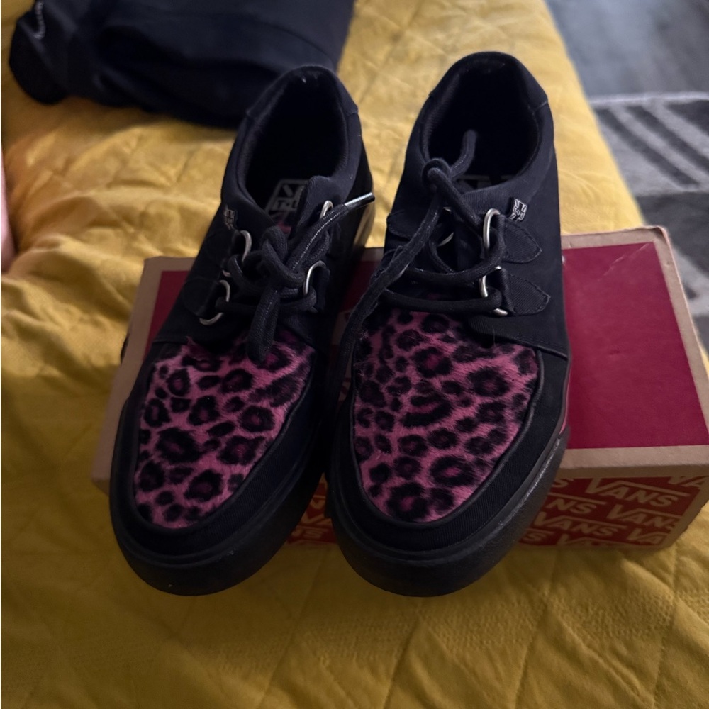 TUK Creeper Sneaker Women's Black and Pink Leopard